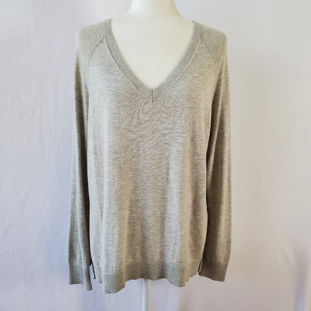 Banana Republic Top Womens Medium Sheer Back‎ Lightweight Neutral M